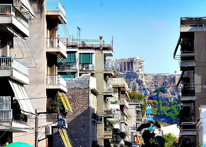 Urban Art Experience With Acropolis View